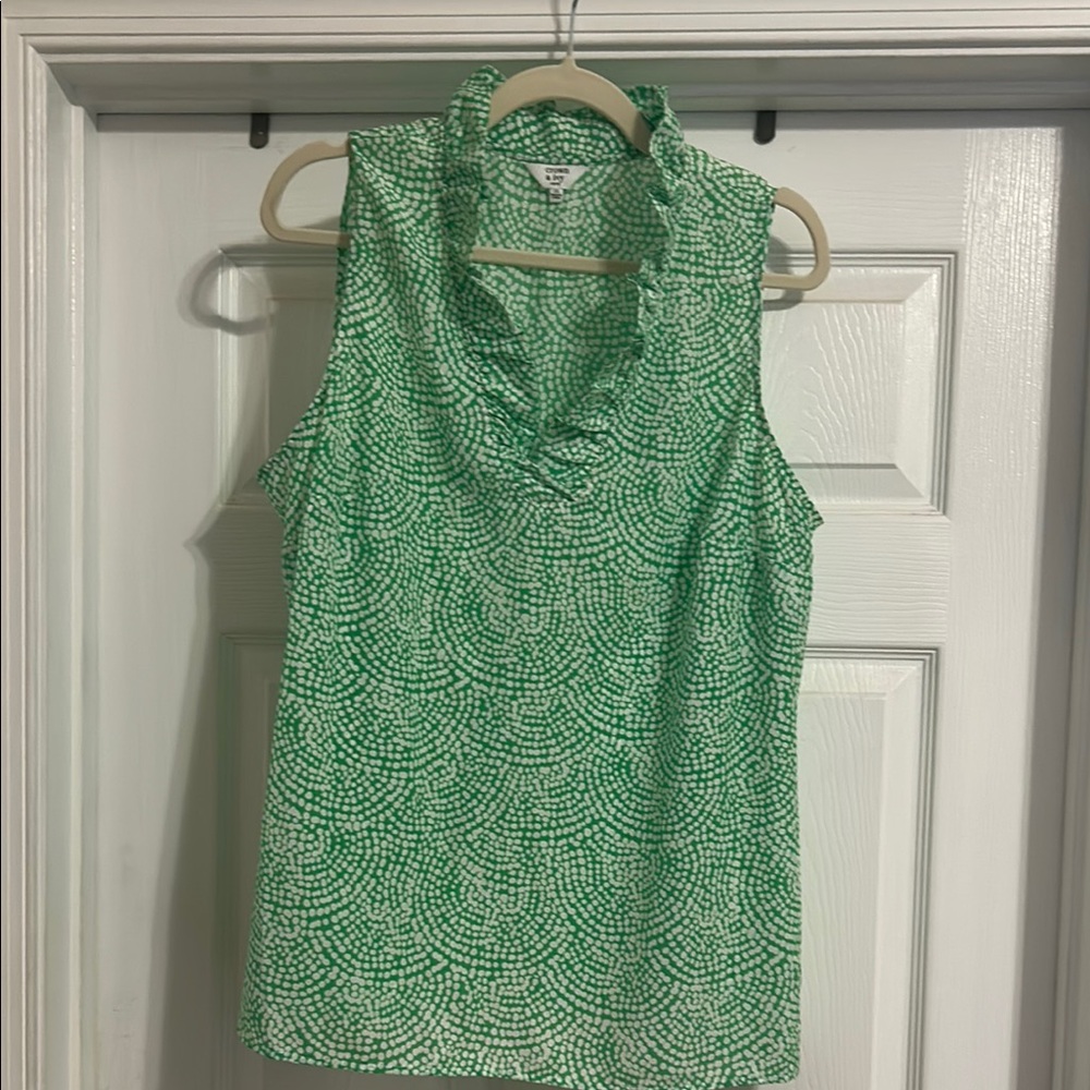 Crown & Ivy Green Sleeveless Ruffled Blouse